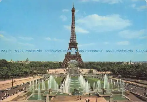 D273164 Paris Der Eiffelturm und der Champ de Mars von den Gärten von Ch aus gesehen