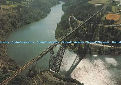 D273335 Le Viaduc de Garabit Construit par Eiffel au Dessus du lac sur la Truver
