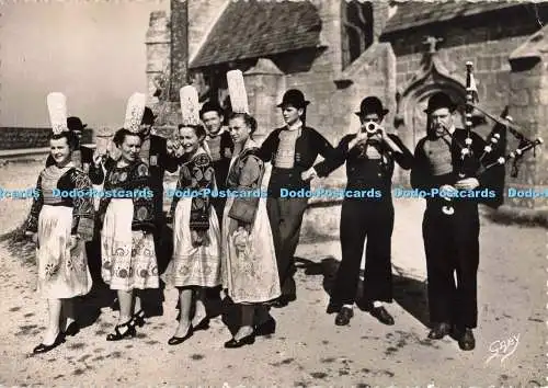 D268397 Kostüme Bretons Region de Saint Guenole Artaud Pere and Fils Gaby RP