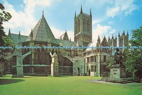 D273815 Lincoln The Cathedral Postkarte