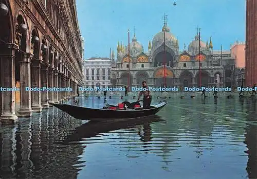 D274030 Venezia Piazza San Marco Hochwasser Benedetti Roberto