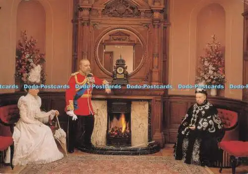 D274482 Queen Victoria the Prince and Princess of Wales in the Royal Waiting Roo