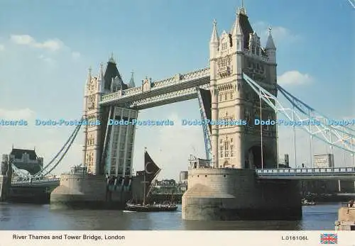 D274639 London River Thames and Tower Bridge E T W Dennis and Sons Ltd Photocolo
