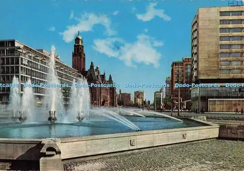 D274887 Rotterdam Fontein Hofplein en Stadhuis Muva 1973