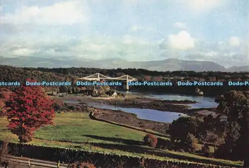 D275119 Menai Strait und Snowdonia In dieser Ansicht nahe dem Anglesey Village of Lla