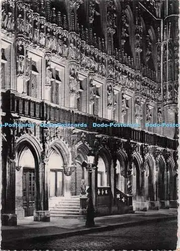 D275699 Brüsseler Beleuchtungsarkaden des Rathauses mit der Löwentreppe Ern T