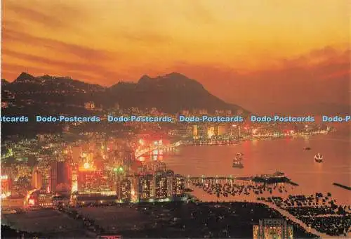 D276425 Abendszene von Hong Kong Island von der Causeway Bay aus gesehen mit Blick auf t