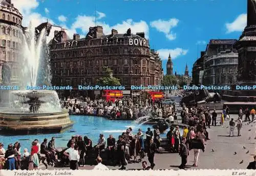 D276426 London Trafalgar Square Valentine