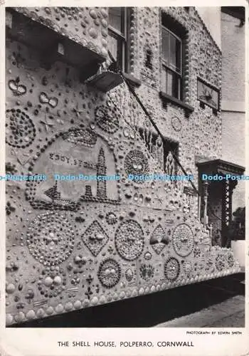 D281451 Cornwall Polperro The Shell House Edwin Smith
