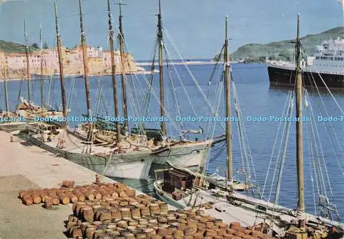 D276892 Roussillon Les Quais de Port Vendres Sun Michel Nicolas
