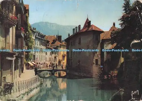 D281516 Le Vieil Annecy au Milieu du Thiou le Palais de l Isle Yvon 1961