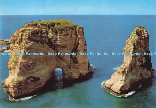 D283826 Beirut Tauben Grotte Telko
