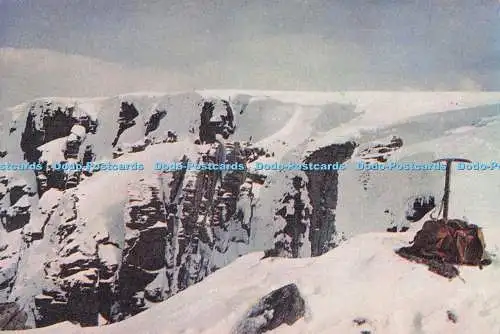 D277152 Cairngorm Die rauen Klippen von Corrie Lochan G und G Ponton W S Thomas