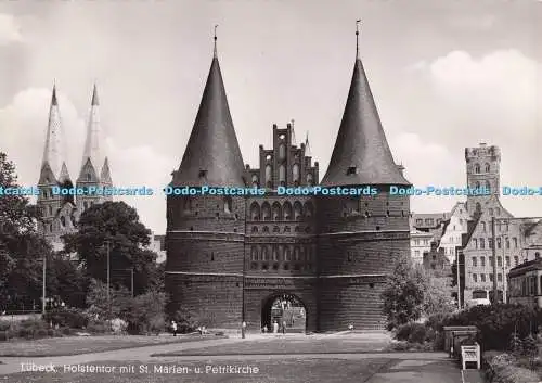 D277259 Lübeck Holstentor mit St Marien u Petrikirche RP