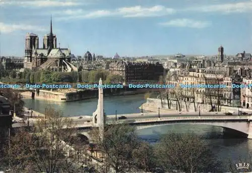 D286574 Paris Notre Dame Statue de Sainte Genevieve Chantal Iris Mexichrome PM V