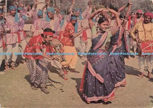 D279766 Delhi Dancing on Republic Day Sunder Art Sales