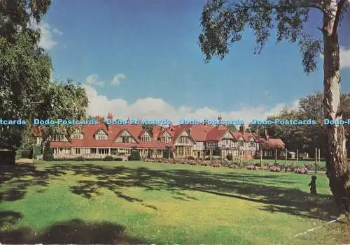 D284661 England Lincolnshire Woodhall Spa Petwood Moat House Hotel Kings Norton
