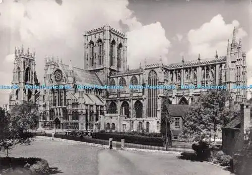 D284688 Yorkshire York Minster South Front Gordon Fraser Karte W J grün