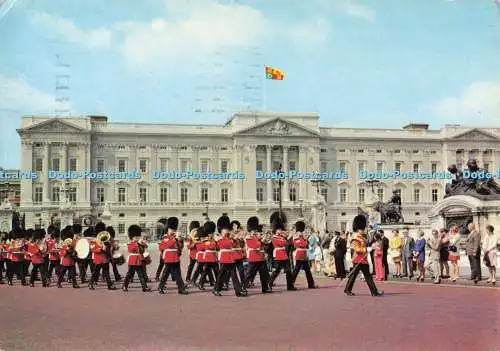 D282479 London Guards Band at Buckingham Palace The Brigade of Guards besteht aus