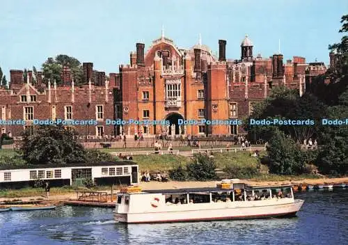 D284870 Middlesex Hampton Court Palace erbaut 1515 von Kardinal Wolsey J Arthur