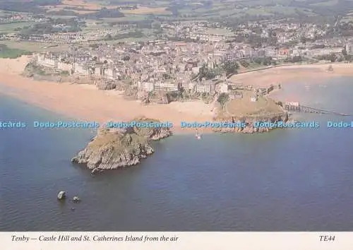D284889 Tenby Castle Hill and St Catherines Island from the Air Alan Shepherd Pu