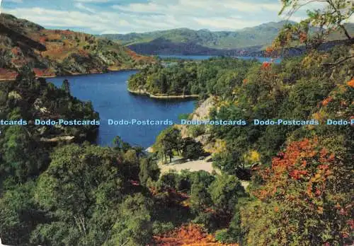 D284989 Perthshire Loch Katrine in den Trossachs Valentine and Sons Ltd Scots Pi
