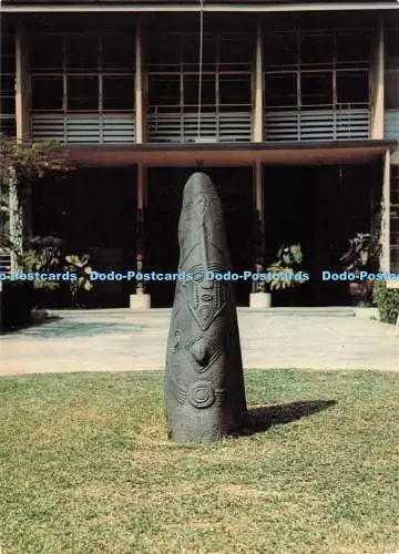 D287298 Lagos National Museum Akwanshi Kegelstein aus dem Cross River Gebiet E