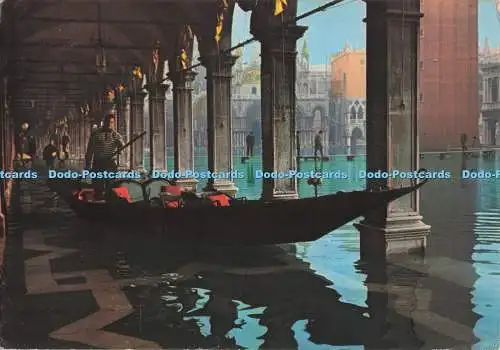 D278195 Venezia High Tide on S Mark Square Benedetti 1968
