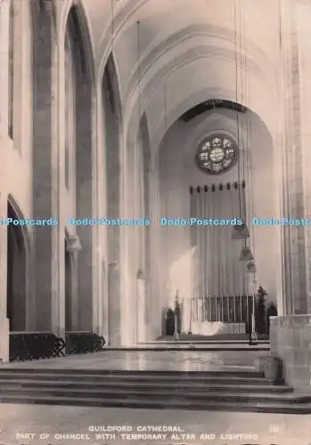 D278390 Guildford Cathedral Teil des Chores mit temporärem Altar und Beleuchtung Ha