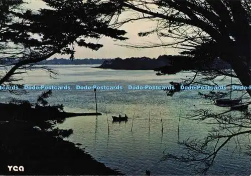 D283140 Crepuscule sur la Baie Belles Editions de Bretagne Y R Caoudal