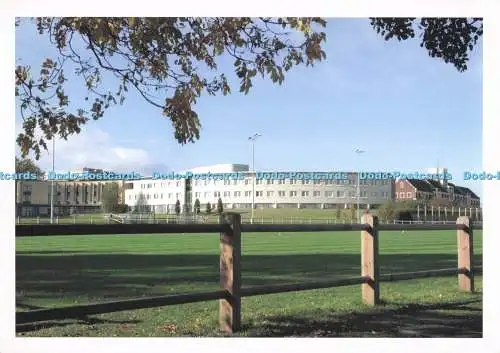 D280781 Die neu erweiterte Business School genießt einen fantastischen Blick auf das 1.X