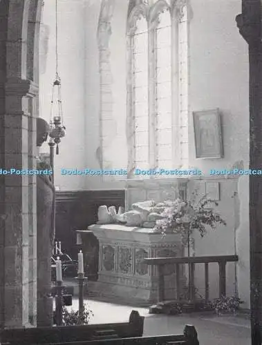 D278717 Sussex Brede Kirche Die Frauenkapelle mit Clare Sheridan Madonna A Vaugha