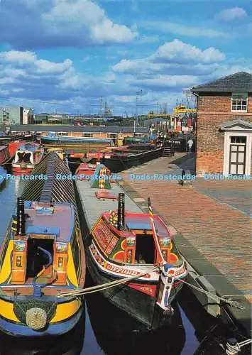 D291123 Cheshire. Ellesmere Port. Das Bootsmuseum. Schmalboote Mendip und Giffo
