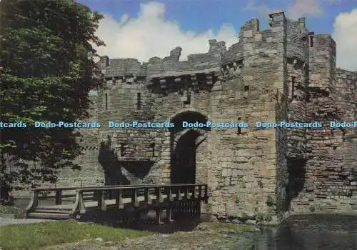 D291453 Gwynedd. Anglesey. Schloss Beaumaris. Tor neben dem Meer. The Campfield Pr