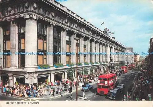 D291581 London. Oxford Street. Fotopräzision. St. Ives. Huntingdon. Farbmast