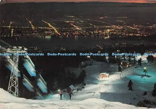 D293894 v. Chr. Kanada. North Vancouver. Auerhuhnberg. Natürliche Farbproduktion