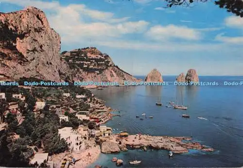 D296916 Capri. Das kleine Ufer und Faraglioni. Interdipress. Kina