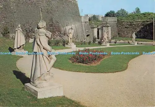 D296960 Verdun. Maas. Die Marshal Esplanade. Neues Tor. Magier. SPADEM
