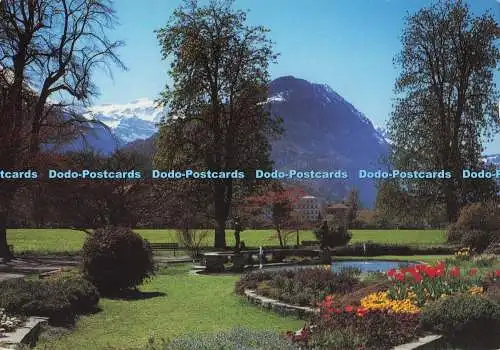 D297025 Interlaken. Promenade am Hohenweg. Globetrotter