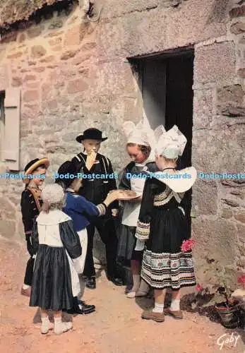 D290234 Folklore de France. La Bretagne. Region Pont Aven. Riec Sur Belon. Artau