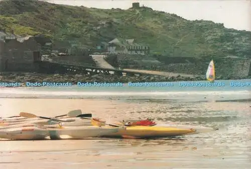 D290259 Sennen Cove mit Blick auf Rettungsboothaus. Noel Tatt. 1991