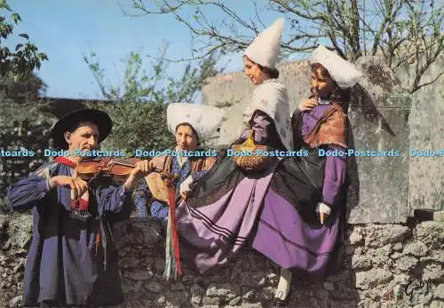 D290265 Folklore de France. Aunis et Saintonge. Groupe Folklorique de Saintes. A