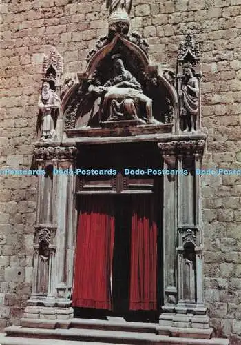 D294282 Dubrovnik. Portail der Franziskanerkirche. Turistkomerc