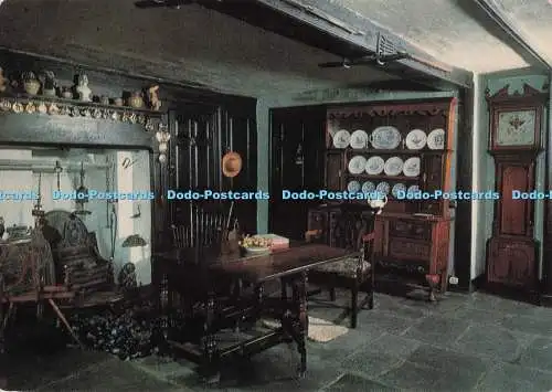 D297296 Cumbria. Hügelspitze nahe Sawrey. Die alte Küche und Flur im Bauernhaus
