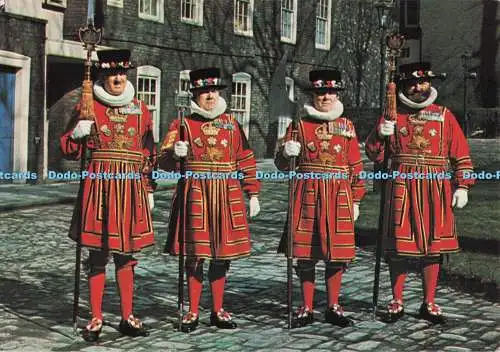 D294735 Yeoman Warders im Tower of London. J. Arthur Dixon. W. W. Roberts. 1