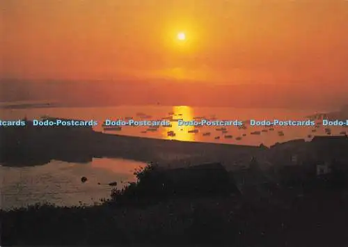 D294750 Scilly-Inseln. St. Maria. Sonnenaufgang über dem Hafen. F. E. Gibson. Beric