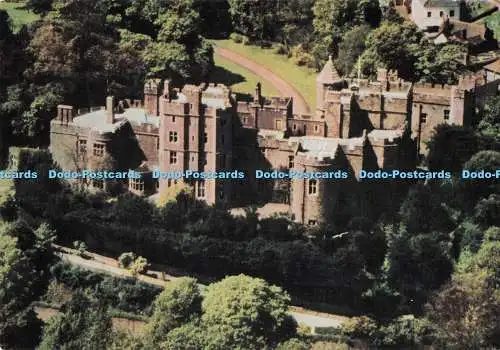 D295218 Dunster Castle. Aus der Luft. Aerofilme. London. Eine Jagdgruppe