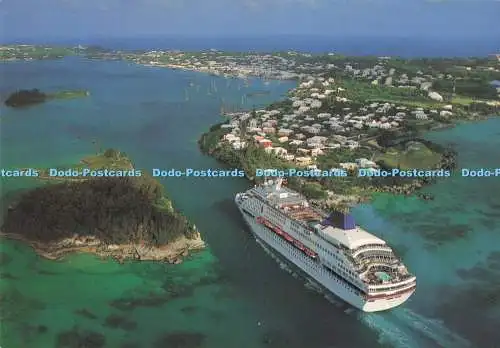 D293331 Bermuda. St. Georg. Kreuzfahrtschiff, das Town Cut betritt. Prime Products