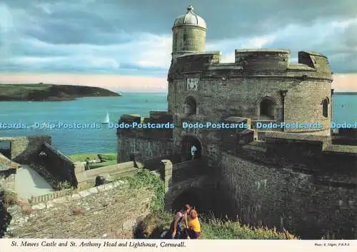 D295571 Cornwall. St. Mawes Castle und St. Anthony Head and Lighthouse. John Hin
