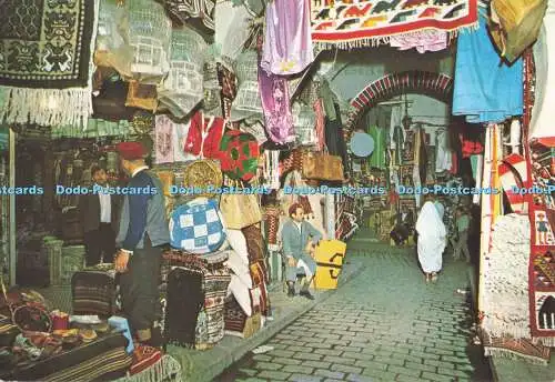 D295745 Tunis. Stoff-Souk. Markt. Kahia